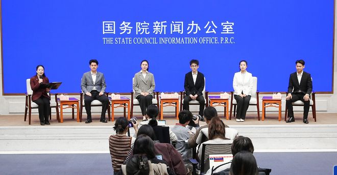 “00后”世界级金牌选手答政知君提问(图1)
