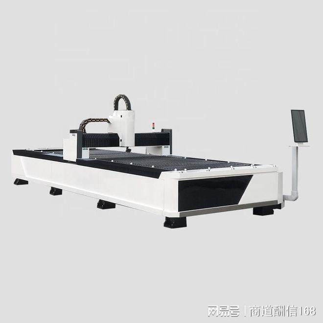 3000w光纤激光切割机 3000瓦激光机 3000W激光切割机多少钱一台(图1)